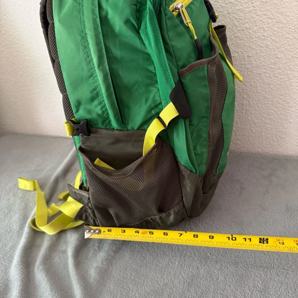 The North Face Recon Legacy Model Green, black Yellow Backpack Daypack Bag